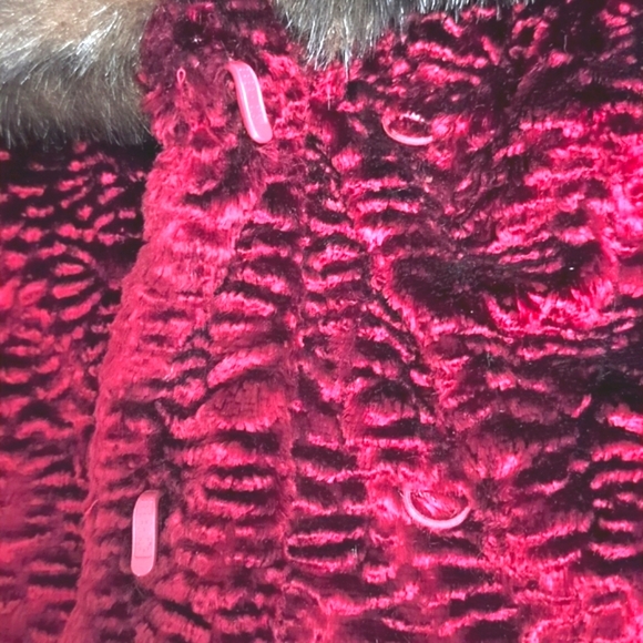 Vintage Terry Lewis Classic Luxuries faux fur cropped swing jacket. Large - Picture 11 of 12